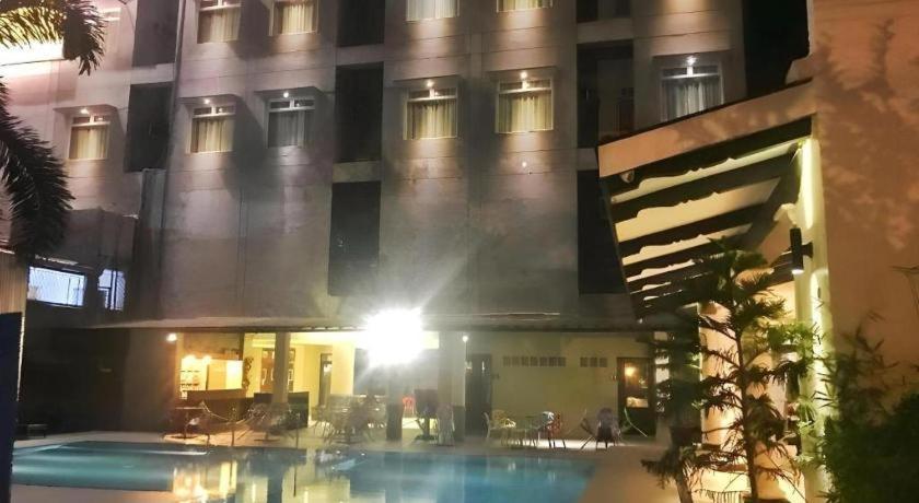 فندق أجنحة آفنيو باكولود المظهر الخارجي الصورة